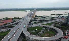 Thủ tướng yêu cầu đẩy nhanh tiến độ thi công dự án giao thông trọng điểm 