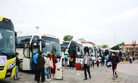 Công đoàn sẽ hỗ trợ tàu xe cho công nhân khó khăn về quê ăn Tết