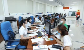 Chính phủ ban hành quy định bảo vệ cán bộ dám nghĩ, dám làm 