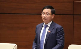 Bộ trưởng Nguyễn Văn Thắng tiếp tục đăng đàn trả lời chất vấn