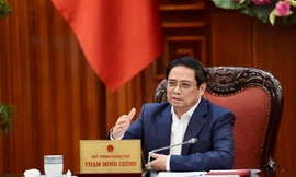 Thủ tướng: Khẩn trương trình phương án cơ cấu lại các tổ chức tín dụng yếu kém