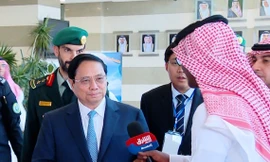 Thủ tướng trả lời phỏng vấn kênh tin tức tài chính Asharq Economy with Bloomberg