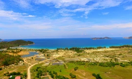 Sau 13 năm triển khai "siêu" dự án khu du lịch Bình Tiên hiện vẫn hoang tàn.