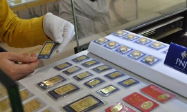 Giá vàng miếng hiện tiệm cận 37 triệu đồng một lượng.