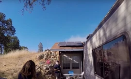 Độc đáo những căn nhà làm từ container