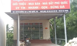 Một điểm giao dịch đất đai tại Phú Quốc nay vắng tanh suốt ngày. Ảnh: CTV.