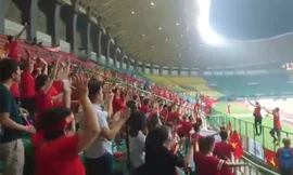 CĐV Việt ăn mừng kiểu Viking sau chiến thắng lịch sử trước Syria