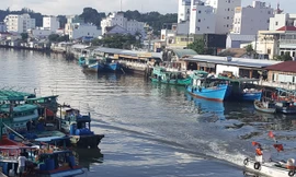 Phú Quốc sau đất đai bị 'băm nát' đến lượt các sông bị bức tử