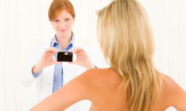 Mọi hình ảnh, video và thông tin riêng tư của bệnh nhân đều được giữ bí mật, chỉ sử dụng hay công bố khi có sự cho phép của bệnh nhân. Ảnh: Shutterstock.