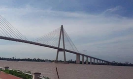 Gọi điện thoại báo gia đình thua độ World Cup rồi nhảy cầu Mỹ Thuận