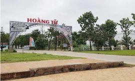 Trung tâm tiệc cưới thuộc dự án khu du lịch Sông Hậu. Ảnh: Nhật Huy.