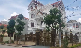 Biệt thự triệu đô ở "phố nhà giàu" xứ Lạng