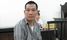 Vừa ra tù lại vác dao chém mẹ suýt chết