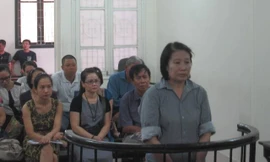 Nữ cựu giảng viên trong phiên xử