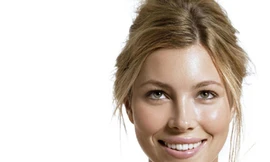 Jessica Biel không đau khổ khi chia tay bồ