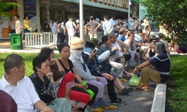 Vẫn loay hoay giảm tải bệnh viện