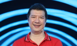 BLV Quang Huy tiết lộ tháng lương đầu tiên bình luận bóng đá 