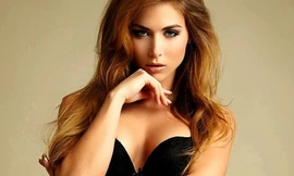 Ann Kathrin-Brommel, bạn gái Goetze.