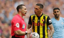Jose Holebas đã trận tổng cộng 39 thẻ vàng tại Premier League.