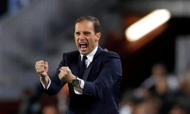 HLV Allegri tuyên bố Juve sẽ “ăn ba”.