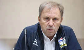 HLV Rajevac có thể rời bỏ ĐT Thái Lan để sang Trung Quốc thi đấu.