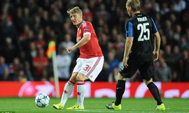 Bastian Schweinsteiger không thể có mặt trong đội hình M.U ở trận chiến với Chelsea.