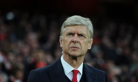 HLV Wenger đau đầu bố trí đội hình thi đấu cho Arsenal.