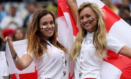 Ngắm các hotgirl 'đốt cháy' khán đài EURO 2016