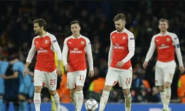 Các ngôi sao Arsenal rất thất vọng với viễn cảnh trắng tay.
