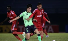 B.Bình Dương nhận thưởng 1,4 tỷ đồng sau chiến thắng lịch sử.