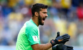 Thủ thành Alisson Becker chưa để thủng lưới bàn nào kể từ đầu giải.