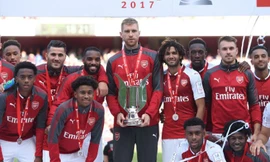 Arsenal nâng cao chức vô địch Emirates Cup 2017.