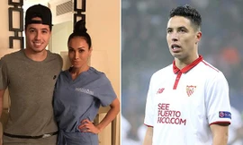 Nasri chụp hình với bác sĩ ở trung tâm Drip Doctors.