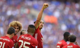 Ibrahimovic ghi bàn thắng quyết định, giúp M.U đoạt Siêu Cup Anh.