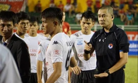 Trọng tài Nguyễn Trọng Thư.