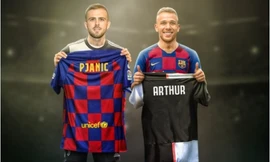 Miralem Pjanic và Arthur sẽ đổi chỗ cho nhau trong ít ngày tới.
