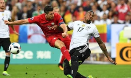 Đức và Ba Lan hòa 0-0 trong trận cầu tẻ nhạt.