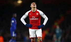 Alexis Sanchez từng bị các đồng đội cô lập tại Arsenal.