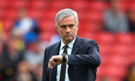 HLV Mourinho chuẩn bị về Madrid hầu tòa vì tội trốn thuế.