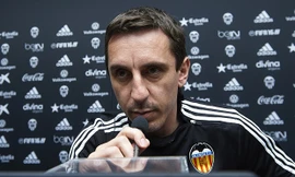 Gary Neville sắp bị Valencia sa thải.