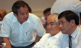 Chủ tịch VFF Lê Hùng Dũng xin rút vì lý do sức khỏe.