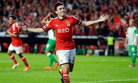 HLV Van Gaal đặc biệt ngưỡng mộ Gaitan bởi lối chơi thông minh và kỹ thuật cá nhân điêu luyện.