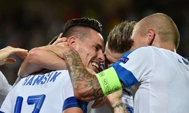 Niềm vui của các cầu thủ Slovakia.