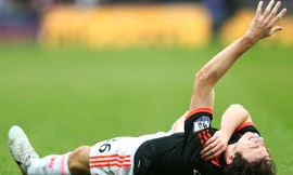 Darmian dính chấn thương khá nặng ở vai.