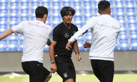 Không chỉ bị cấm sex, các cầu thủ Đức còn phải nói "không" với cả mạng xã hội và đồ uống có cồn.