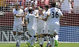 Rooney tỏa sáng giúp M.U hạ Barcelona.