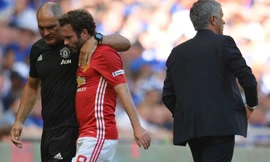 Mourinho khẳng định việc thay Mata là vì lý do chiến thuật.