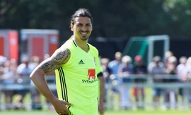 Zlatan Ibrahimovic chưa gia nhập M.U vì muốn chờ thêm 1 triệu bảng tiền thưởng từ PSG.