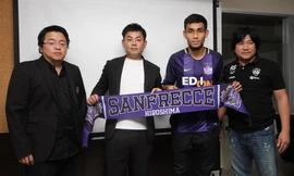 Teerasil Dangda chính thức đầu quân cho Sanfrecce Hiroshima.