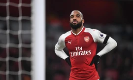 Alexander Lacazette dính chấn thương khá nặng.
